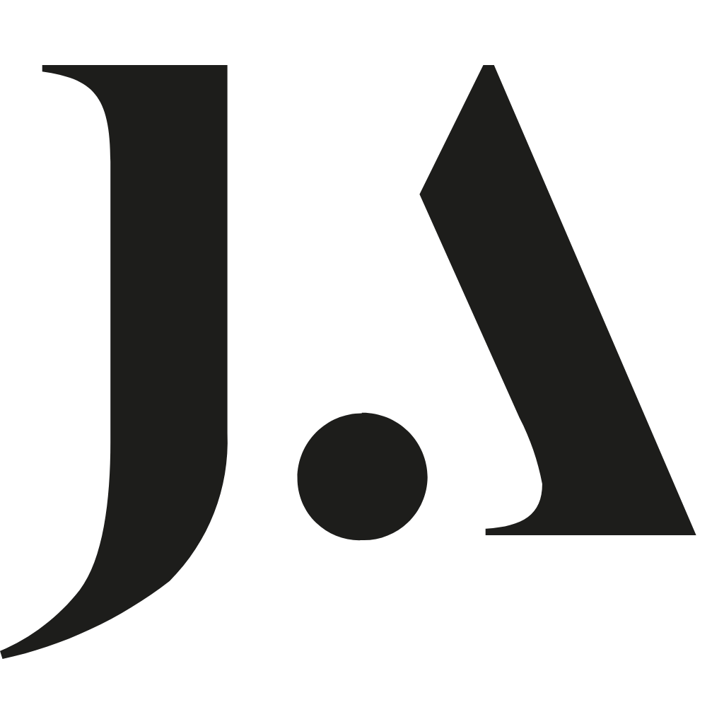 Juliette Armand UAE